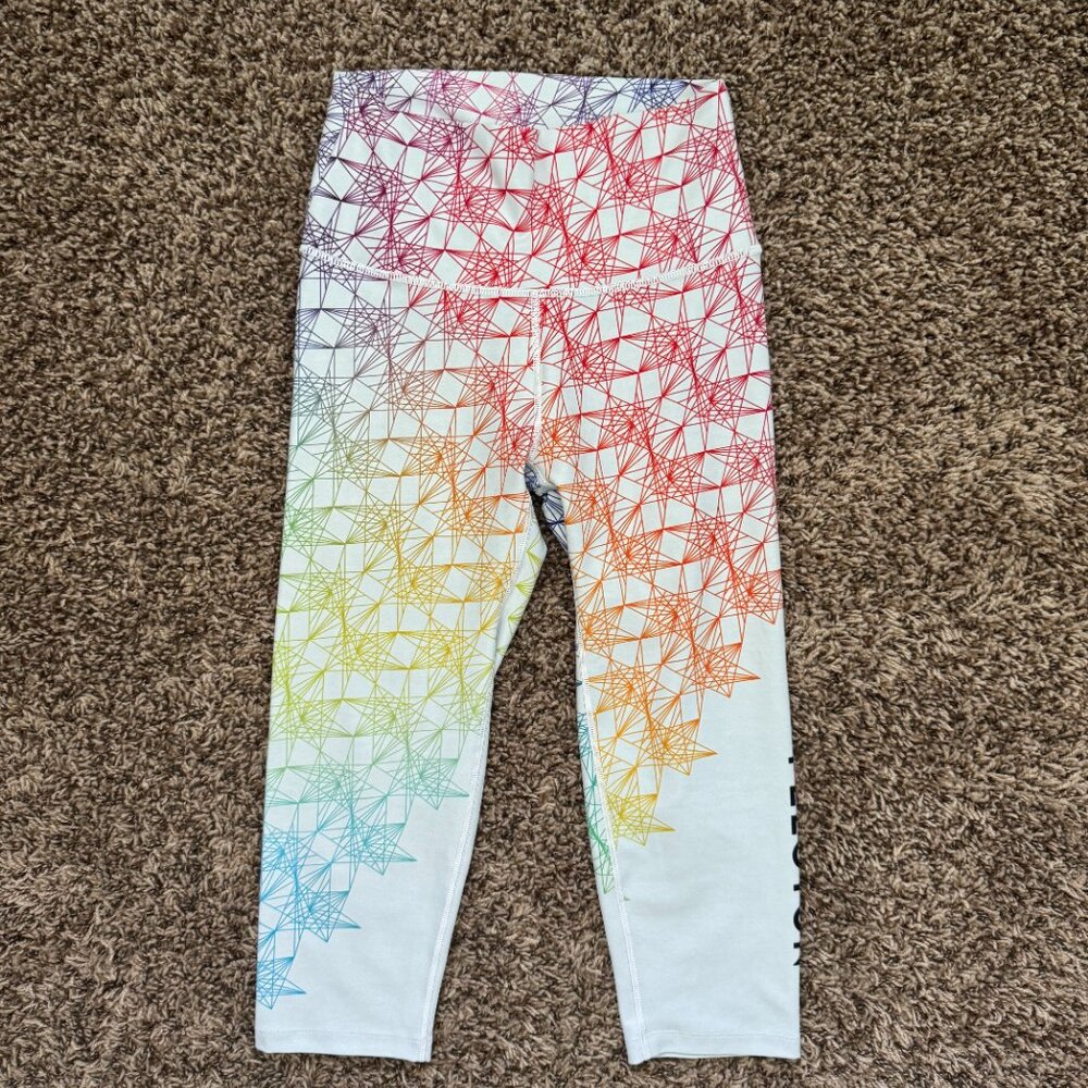 EUC Wear it to Heart x Peloton, High Waist Rare Geopride Cropped Leggings/Capris